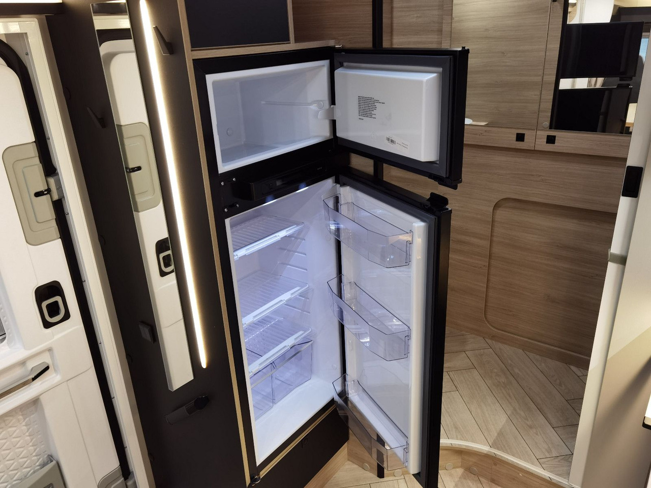 Mobil rumah semi-terintegrasi Chausson 640 ETAPE LINE /-2025- / XXL - HUBBETT & RAUMBAD: gambar 12