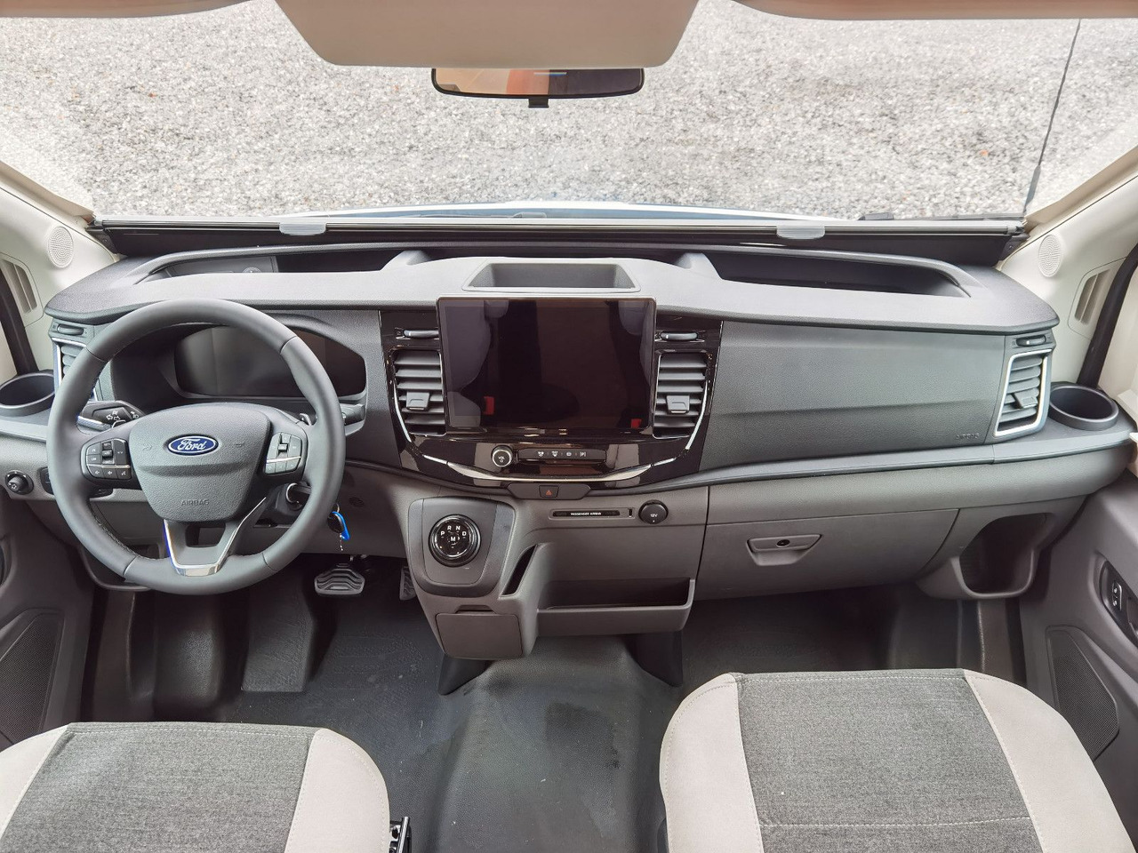 Chausson 640 TITANIUM / MODELL 2026 / 165PS / XXL-HUBBETT - Mobil rumah semi-terintegrasi: gambar 5 Chausson 640 TITANIUM / MODELL 2026 / 165PS / XXL-HUBBETT - Mobil rumah semi-terintegrasi: gambar 5