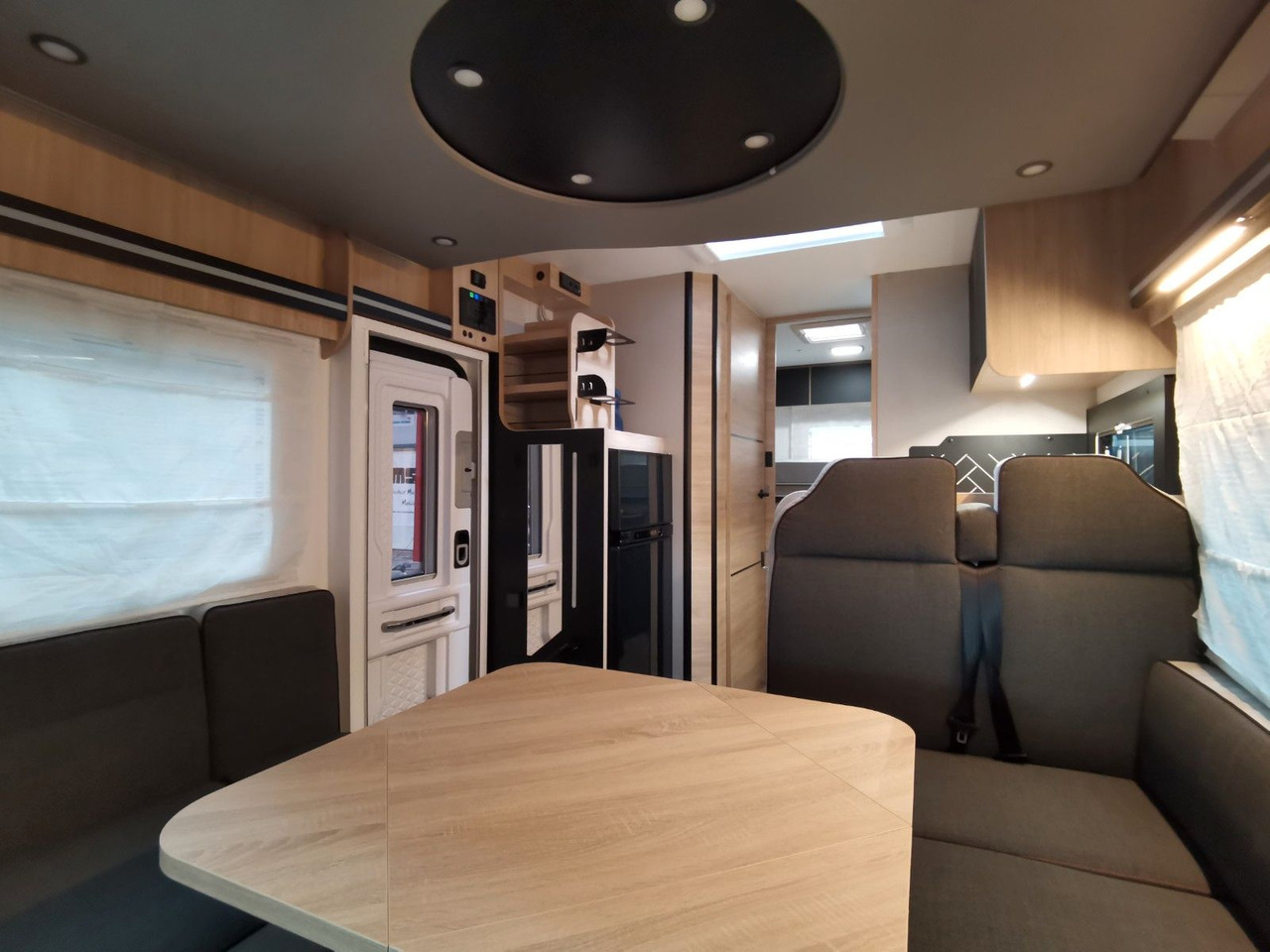 Mobil rumah semi-terintegrasi Chausson 724 ETAPE - LINE /140PS /ZUBEHÖR & CONNECT PAKET: gambar 12