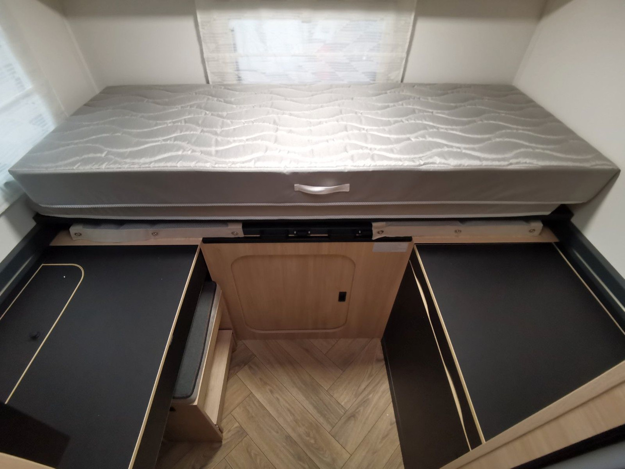 Mobil rumah semi-terintegrasi Chausson 724 ETAPE - LINE /140PS /ZUBEHÖR & CONNECT PAKET: gambar 19