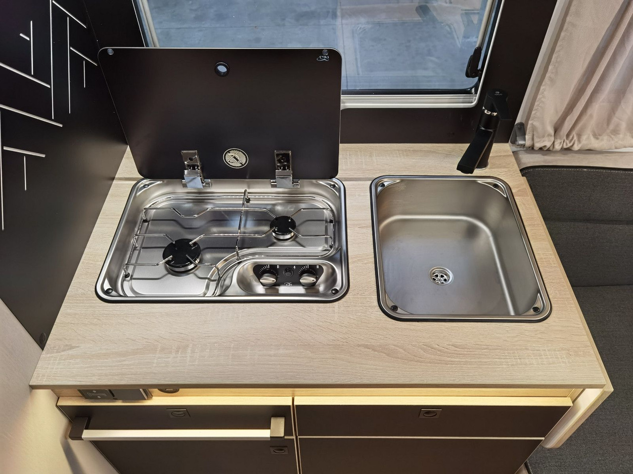 Mobil rumah semi-terintegrasi Chausson 777 ETAPE LINE / -2025- / HUBBETT & EINZELBETTEN: gambar 13