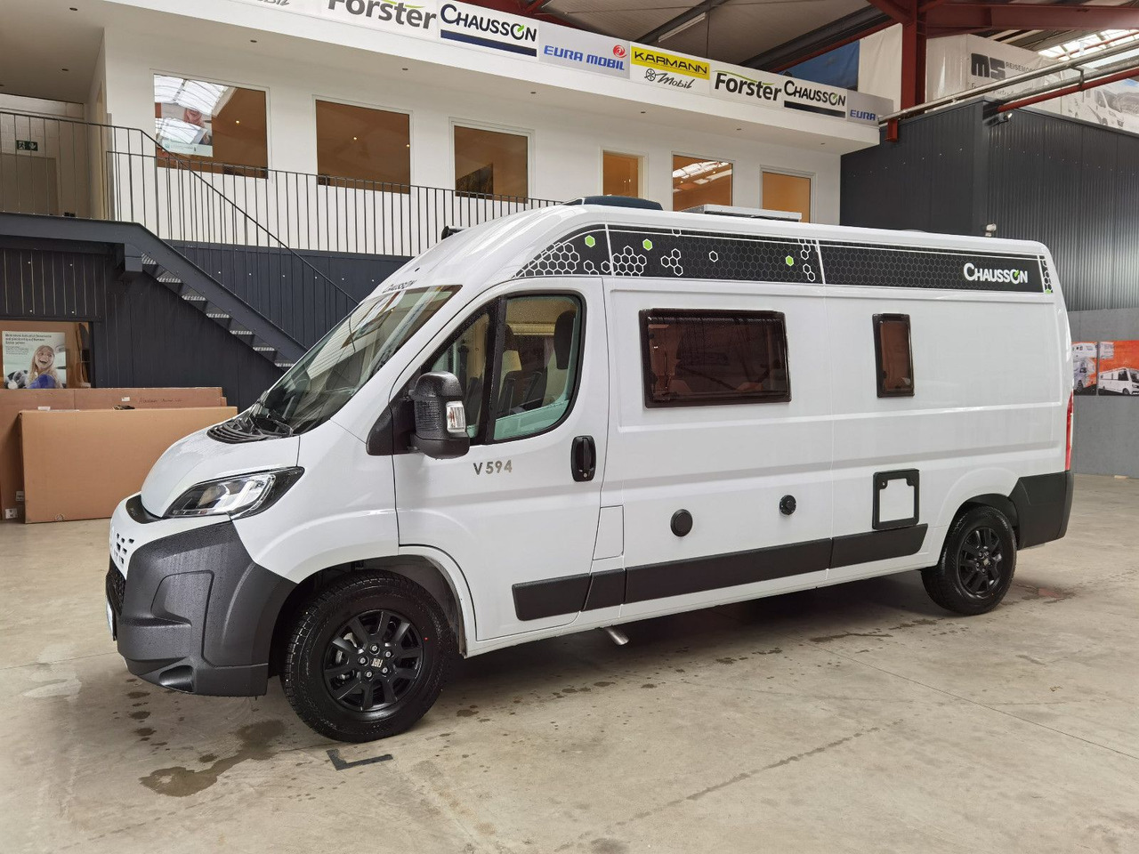 Chausson V594 FIRST LINE / -2025- /140PS/ ZUBEHÖR - PAKET - Mobil kemping: gambar 5 Chausson V594 FIRST LINE / -2025- /140PS/ ZUBEHÖR - PAKET - Mobil kemping: gambar 5