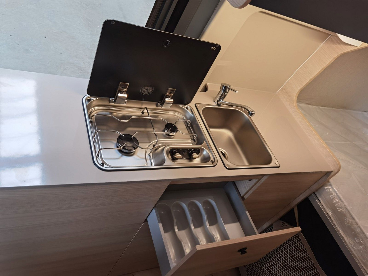 Mobil kemping Chausson V594 FIRST LINE L / MODELL 2026 / 140 PS: gambar 17 Mobil kemping Chausson V594 FIRST LINE L / MODELL 2026 / 140 PS: gambar 17