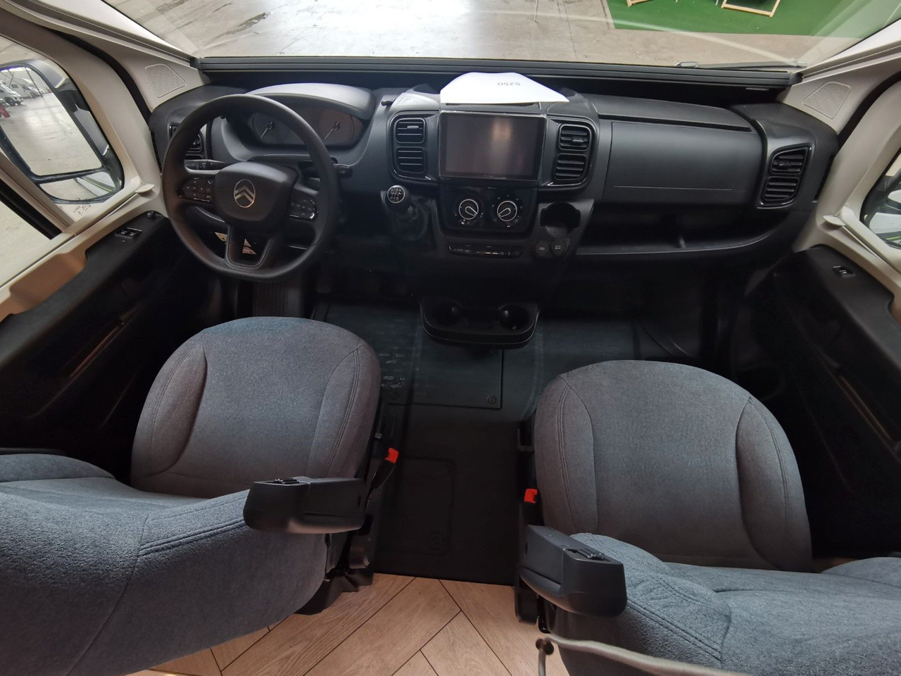 Mobil kemping Chausson V594 FIRST LINE L / MODELL 2026 / 140 PS: gambar 12 Mobil kemping Chausson V594 FIRST LINE L / MODELL 2026 / 140 PS: gambar 12