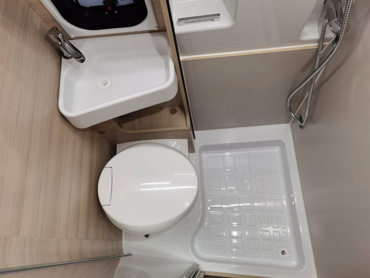 Mobil kemping Chausson V690 SPORT LINE / -2026- / XXL-HUBBETT E-BIKE GA: gambar 21 Mobil kemping Chausson V690 SPORT LINE / -2026- / XXL-HUBBETT E-BIKE GA: gambar 21