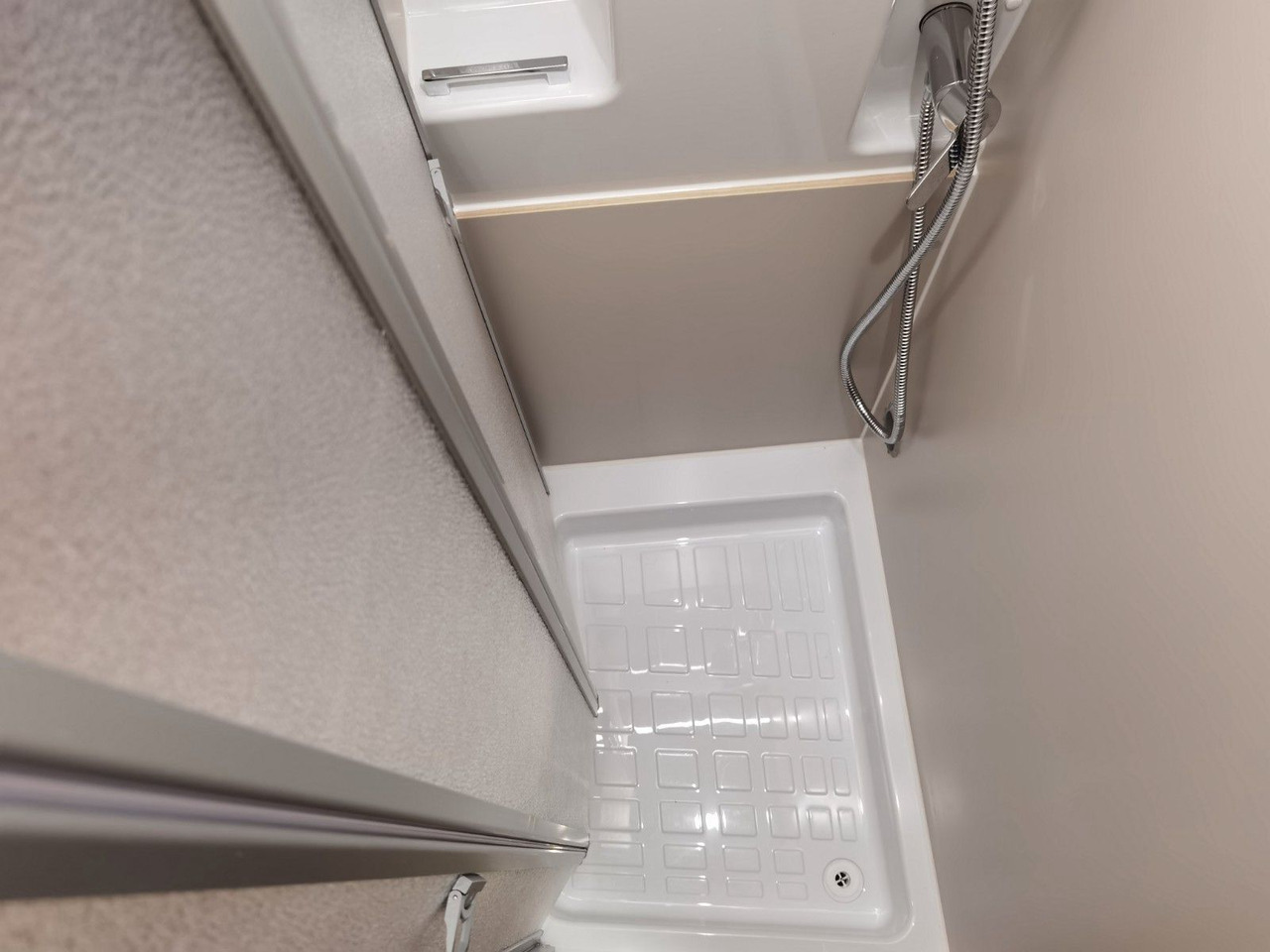 Mobil kemping Chausson V690 SPORT LINE / -2026- / XXL-HUBBETT E-BIKE GA: gambar 22 Mobil kemping Chausson V690 SPORT LINE / -2026- / XXL-HUBBETT E-BIKE GA: gambar 22