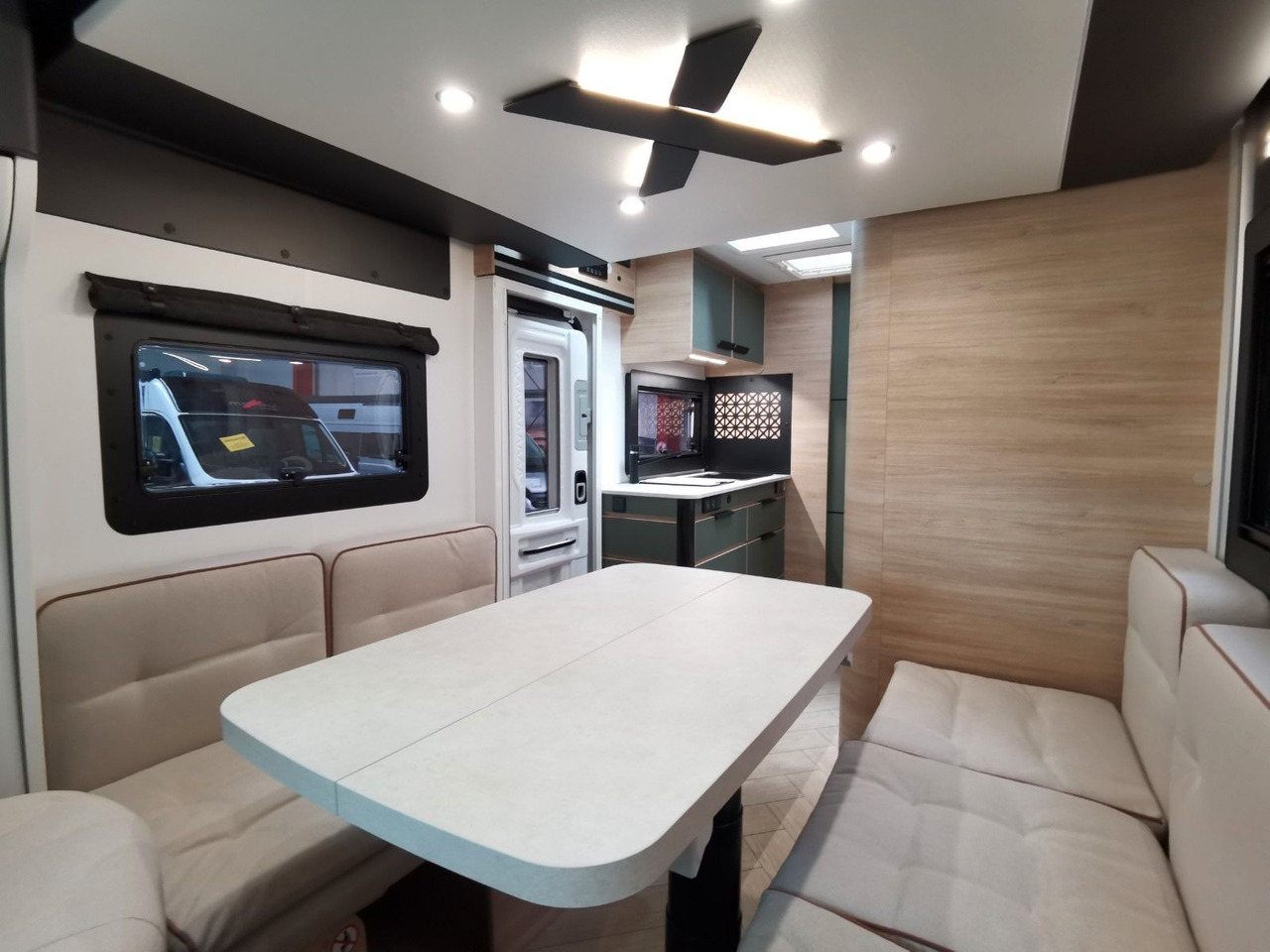 Mobil rumah semi-terintegrasi Chausson X 650 EXCLUSIVE LINE / - 2025 - / XXL - HUBBETT: gambar 13
