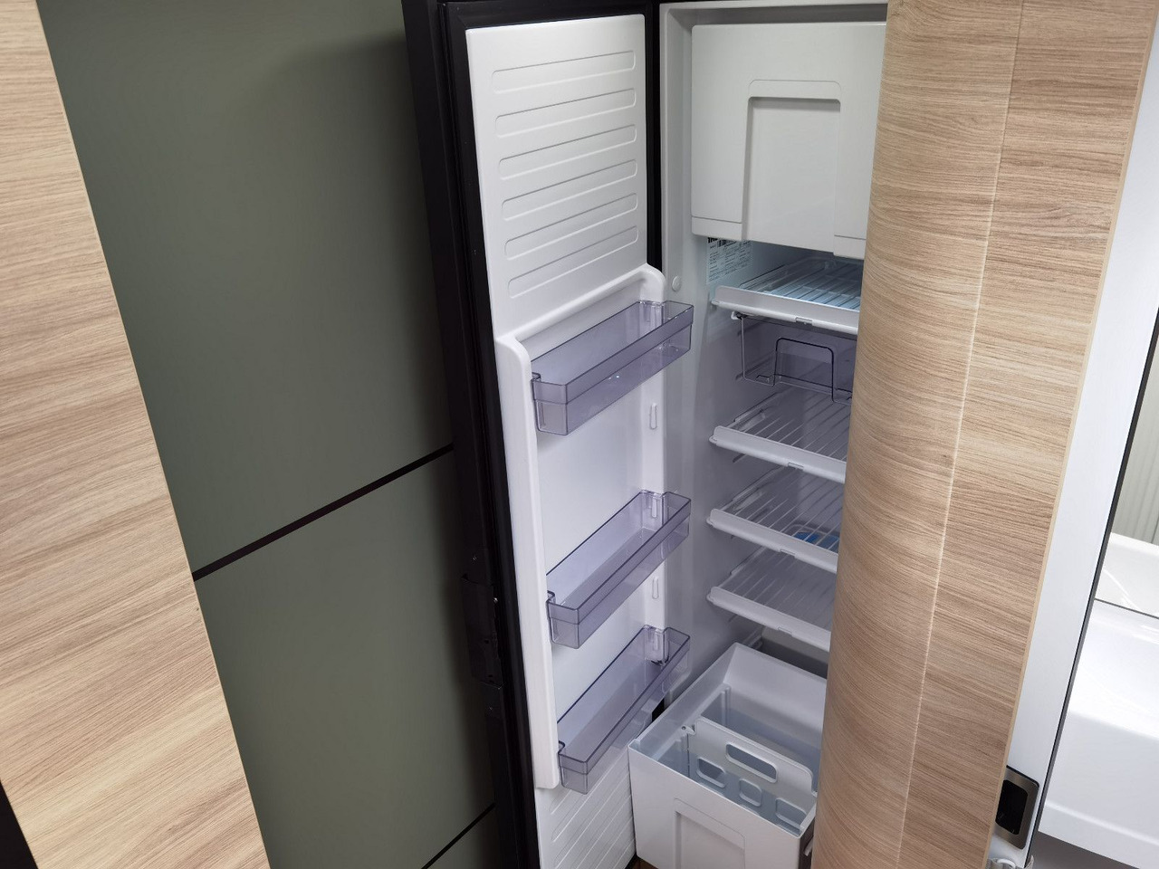 Mobil rumah semi-terintegrasi Chausson X 650 EXCLUSIVE LINE / - 2026 - / XXL - HUBBETT: gambar 18