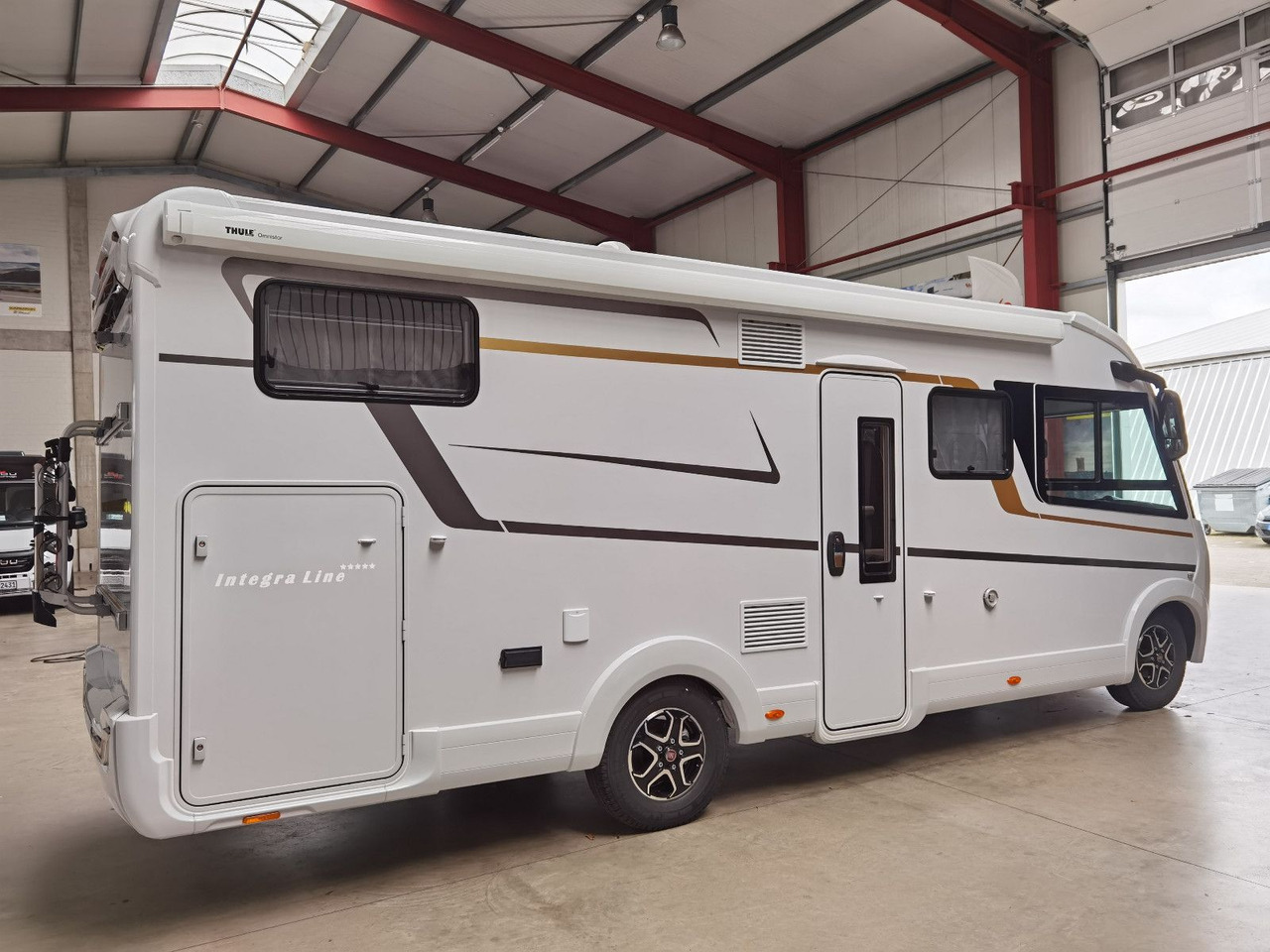Eura Mobil INTEGRA LINE 720 EF /180PS-9G MAXI/ EINZELBETTEN - Mobil rumah terintegrasi: gambar 4 Eura Mobil INTEGRA LINE 720 EF /180PS-9G MAXI/ EINZELBETTEN - Mobil rumah terintegrasi: gambar 4
