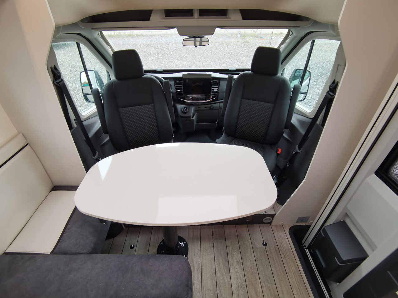 Mobil rumah semi-terintegrasi Forster T 669 EBN COUPÈ / -2025-/165PS-DSG/ EINZELBETTEN: gambar 12