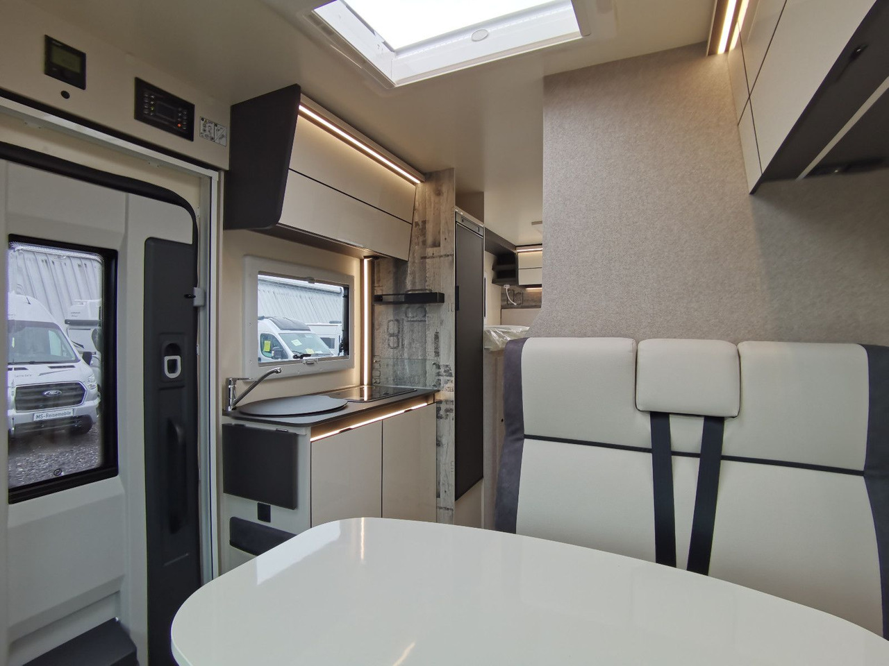 Mobil rumah semi-terintegrasi Forster T 669 EBN COUPÈ / -2025-/165PS-DSG/ EINZELBETTEN: gambar 13