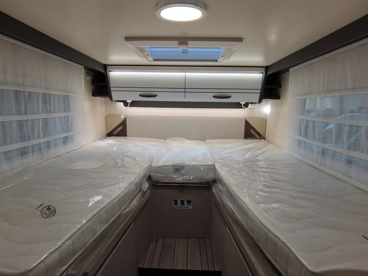 Mobil rumah semi-terintegrasi Forster T 745 EB / -2025- / 180 PS- 8.G. AUTOMATIK: gambar 17