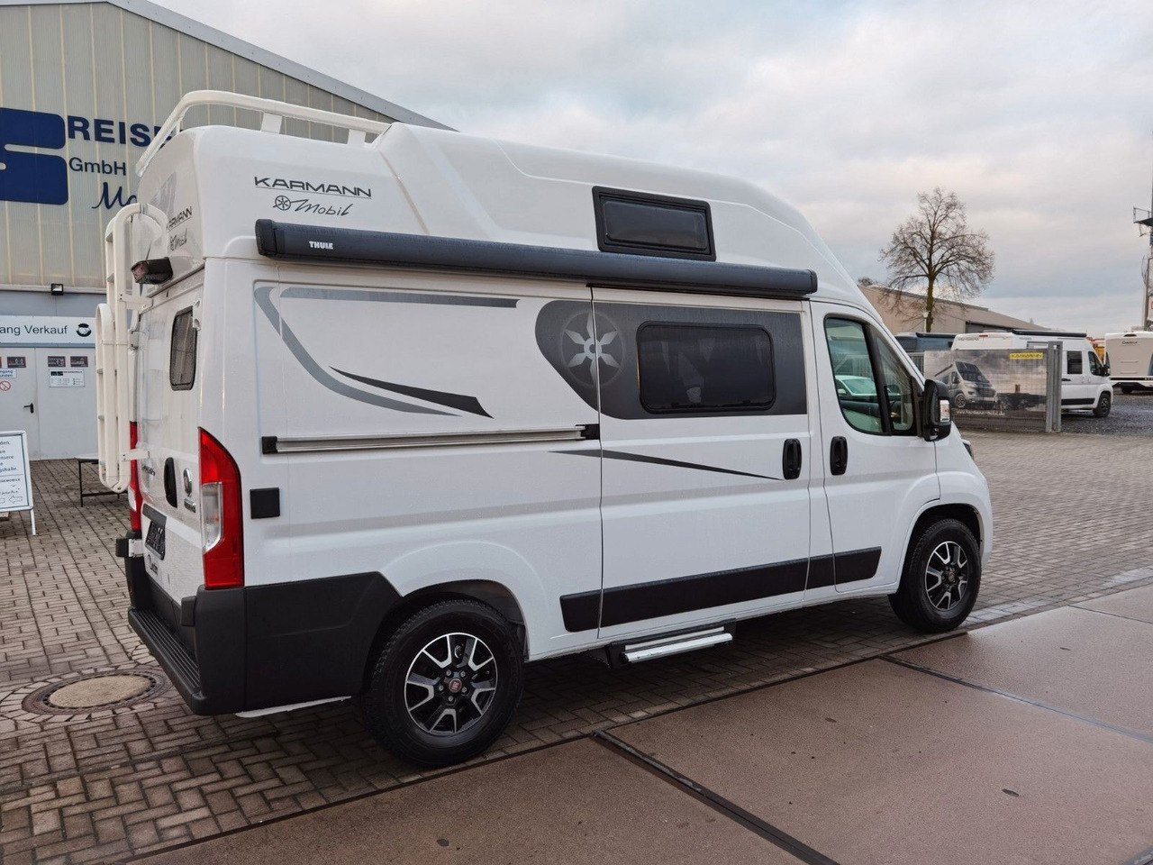 Karmann DEXTER 550 / 140PS / CONCEPT - PAKET & HUBBETT Karmann DEXTER 550 / 140PS / CONCEPT - PAKET & HUBBETT - Mobil kemping: gambar 4 Karmann DEXTER 550 / 140PS / CONCEPT - PAKET & HUBBETT Karmann DEXTER 550 / 140PS / CONCEPT - PAKET & HUBBETT - Mobil kemping: gambar 4