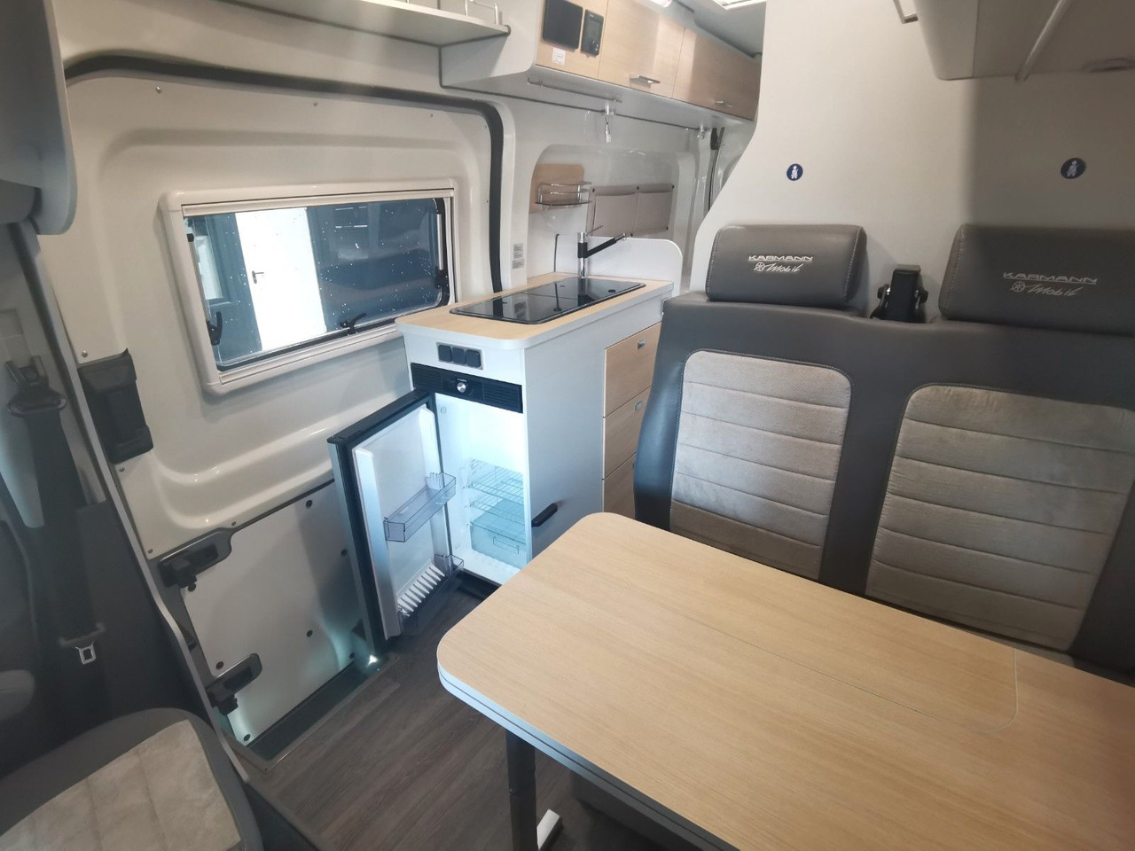 Mobil kemping Karmann DEXTER 560 / 170PS - 4x4 / SOLAR & MARKISE & ALU: gambar 11 Mobil kemping Karmann DEXTER 560 / 170PS - 4x4 / SOLAR & MARKISE & ALU: gambar 11