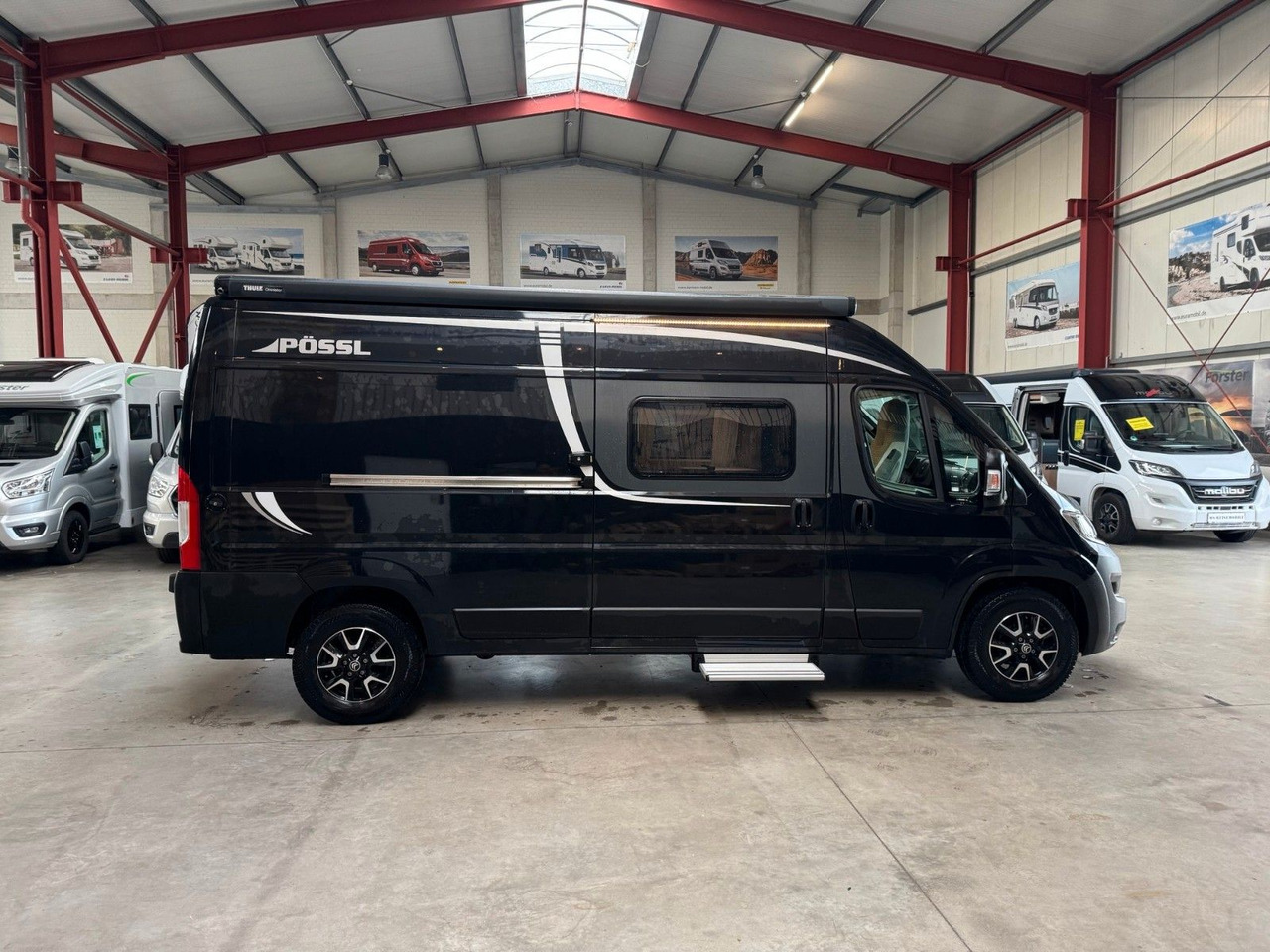 Pössl 2WIN R PLUS / 165PS / 1.HAND / AHK / NAVI / ALU. - Mobil kemping: gambar 5 Pössl 2WIN R PLUS / 165PS / 1.HAND / AHK / NAVI / ALU. - Mobil kemping: gambar 5