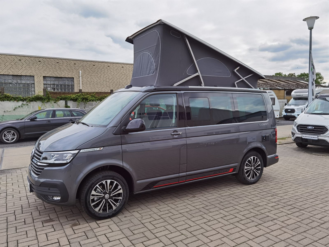 Van penumpang Volkswagen T6.1 CALIFORNIA OCEAN EDITION / DSG / ACC / NAVI: gambar 12