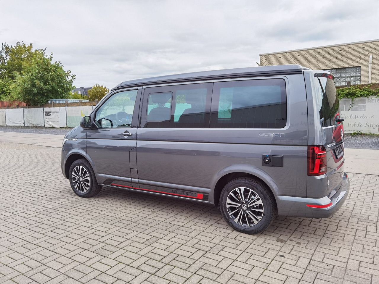 Volkswagen T6.1 CALIFORNIA OCEAN EDITION / DSG / ACC / NAVI - Van penumpang: gambar 5 Volkswagen T6.1 CALIFORNIA OCEAN EDITION / DSG / ACC / NAVI - Van penumpang: gambar 5