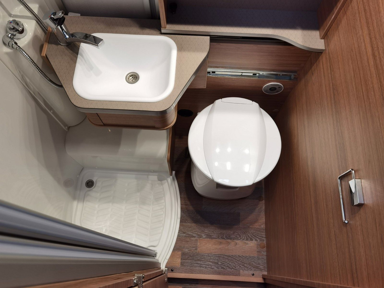 Leasing  Weinsberg CARACOMPACT 600 MEG EDITION-PEPPER/ EINZELBETTEN Weinsberg CARACOMPACT 600 MEG EDITION-PEPPER/ EINZELBETTEN: gambar 19