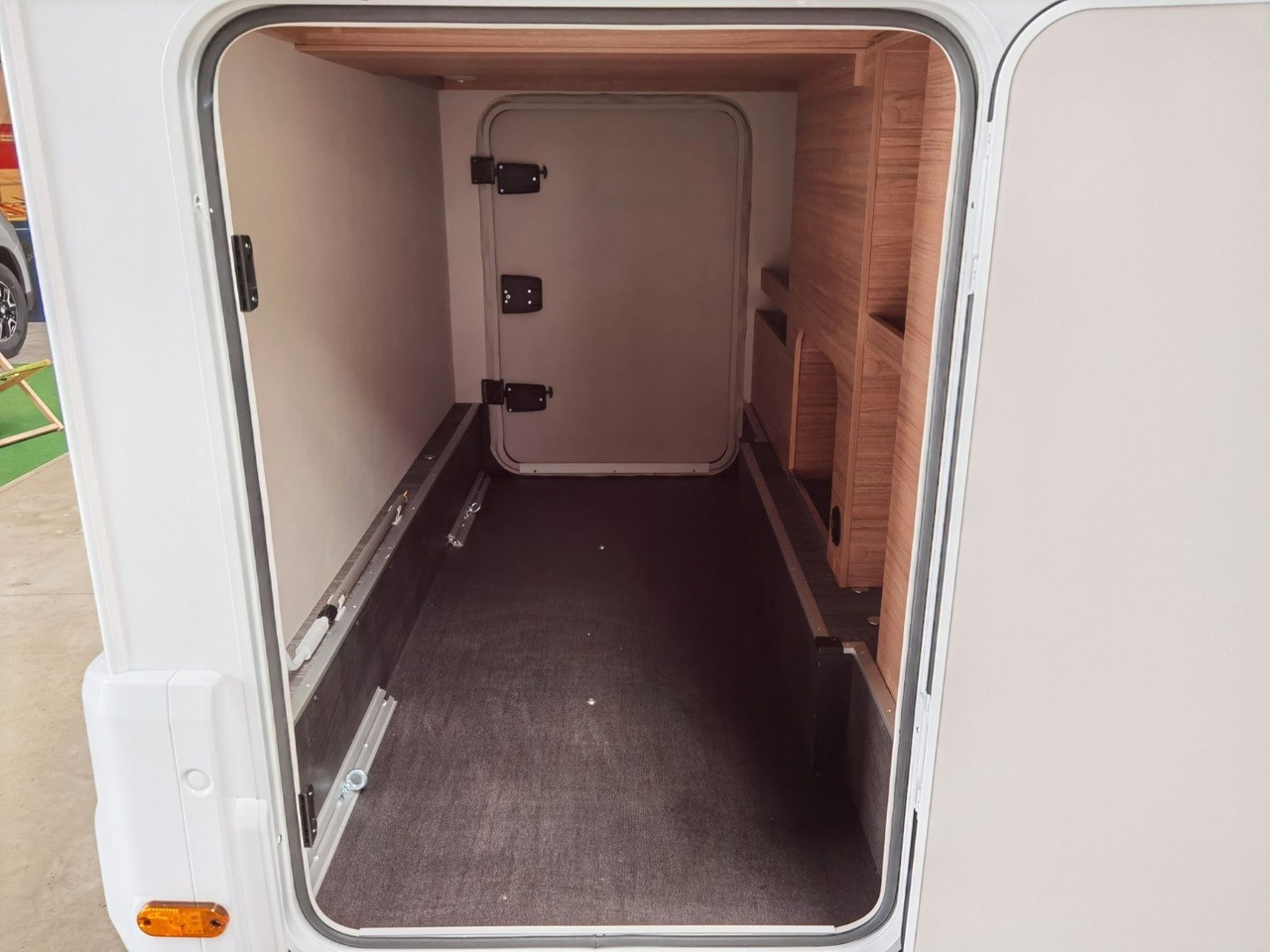 Mobil rumah semi-terintegrasi Weinsberg CARACOMPACT 640 MEG EDITION-PEPPER /-MODELL 2026: gambar 10