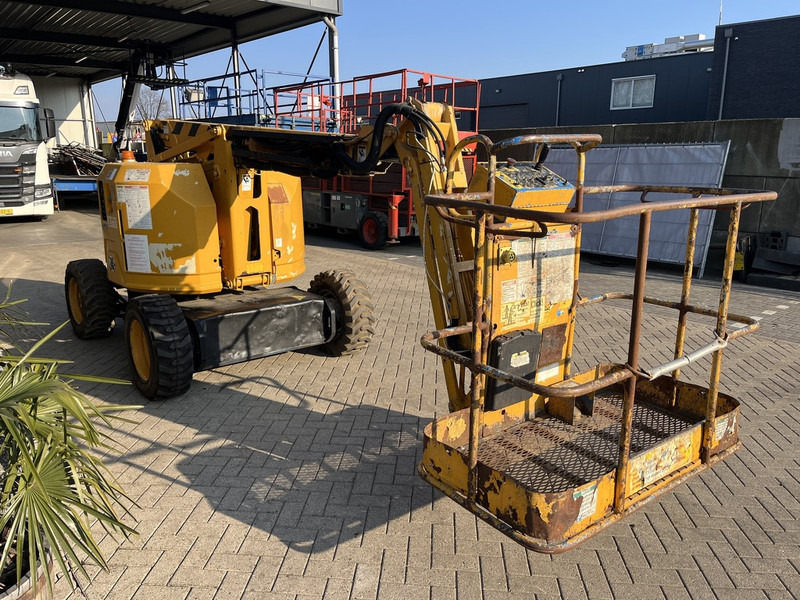 Genie Z-34/22 Knikarmhoogwerker 12.5M werkhoogte 4X4 Kubota Diesel 2002 - Boom artikulasi: gambar 4 Genie Z-34/22 Knikarmhoogwerker 12.5M werkhoogte 4X4 Kubota Diesel 2002 - Boom artikulasi: gambar 4