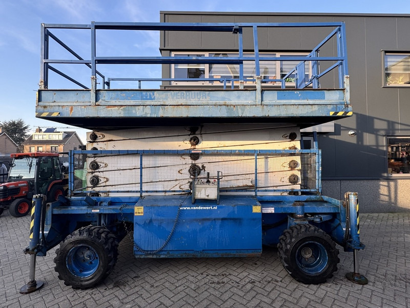 Holland lift Combistar B-195DL25 Schaarhoogwerker 22M Werkhoogte Hatz Diesel 4X4 2003 - Scissor lifts: gambar 2 Holland lift Combistar B-195DL25 Schaarhoogwerker 22M Werkhoogte Hatz Diesel 4X4 2003 - Scissor lifts: gambar 2
