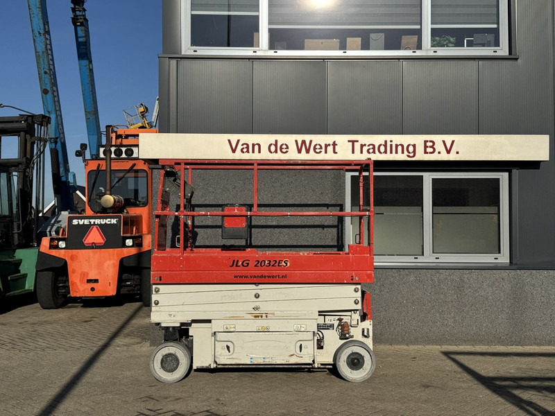 JLG 2032ES Schaarhoogwerker / Scissor lift 8Meter Werkhoogte 2016 Elektrisch - Scissor lifts: gambar 1 JLG 2032ES Schaarhoogwerker / Scissor lift 8Meter Werkhoogte 2016 Elektrisch - Scissor lifts: gambar 1