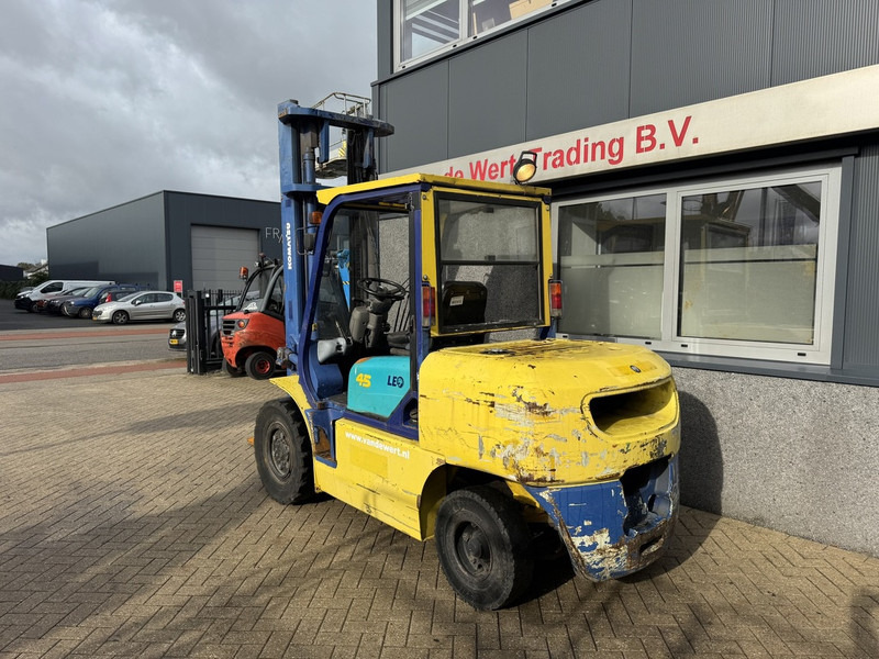 Komatsu FD45T-7 duplo450 6cilinder 1998 DIESEL - Forklift diesel: gambar 4 Komatsu FD45T-7 duplo450 6cilinder 1998 DIESEL - Forklift diesel: gambar 4