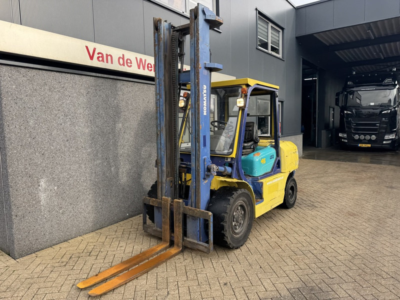 Komatsu FD45T-7 duplo450 6cilinder 1998 DIESEL - Forklift diesel: gambar 3 Komatsu FD45T-7 duplo450 6cilinder 1998 DIESEL - Forklift diesel: gambar 3