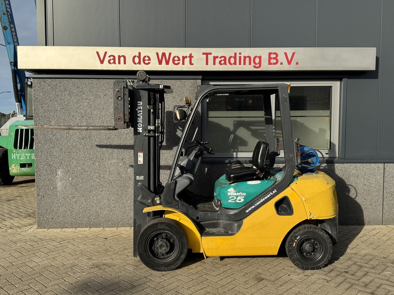 Komatsu FG25HT-16R Triplo 470 Freelift / Sideshift / Vorkversteller LPG 2008 - Forklift LPG: gambar 5 Komatsu FG25HT-16R Triplo 470 Freelift / Sideshift / Vorkversteller LPG 2008 - Forklift LPG: gambar 5