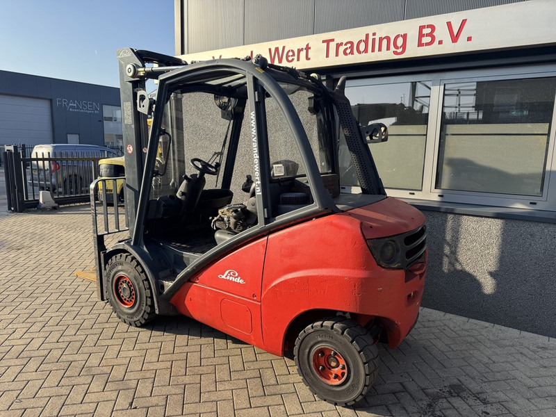 Linde H 35 D heftruck LINDE triplo550 freelift sideshift 2007 VW DIESEL - Forklift diesel: gambar 5 Linde H 35 D heftruck LINDE triplo550 freelift sideshift 2007 VW DIESEL - Forklift diesel: gambar 5