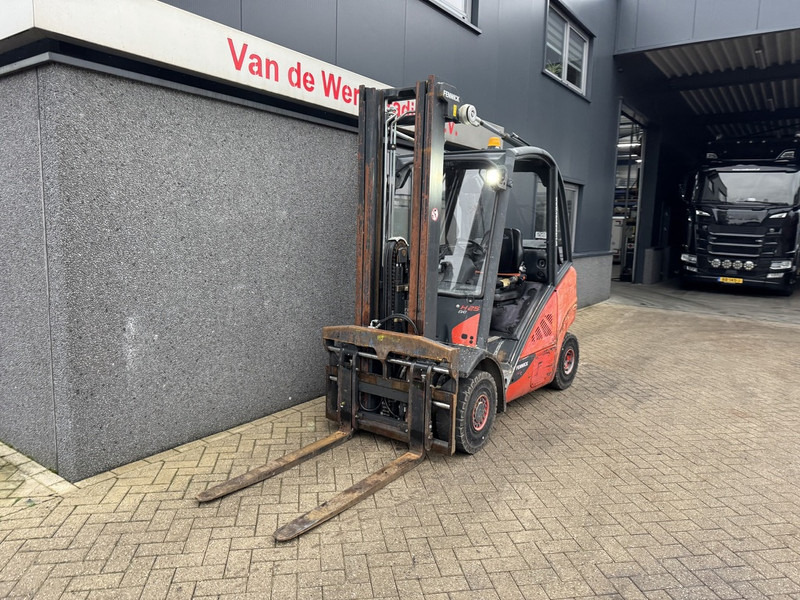 Linde H25T-02 Triplo 550 Freelift / Sideshift / Vorkversteller LPG 2013 - Forklift LPG: gambar 3 Linde H25T-02 Triplo 550 Freelift / Sideshift / Vorkversteller LPG 2013 - Forklift LPG: gambar 3