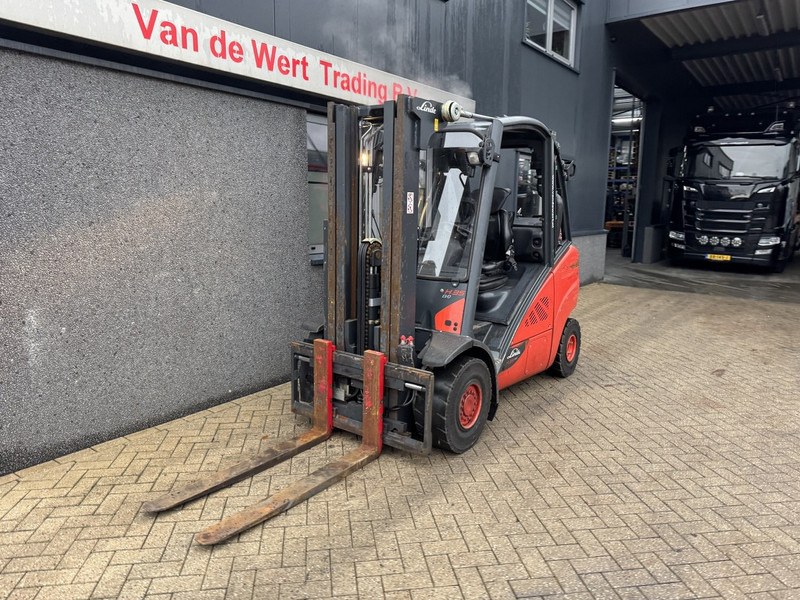 Linde H35T-02 Triplo 465 Freelift / Sideshift / weegsysteem LPG 2017 - Forklift LPG: gambar 3 Linde H35T-02 Triplo 465 Freelift / Sideshift / weegsysteem LPG 2017 - Forklift LPG: gambar 3