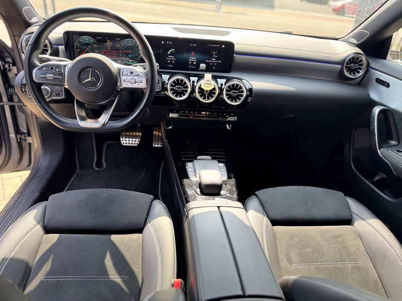 Mobil Mercedes-Benz CLA-Klasse 250e Shooting Brake Hybride Amg Pakket Night Pakket Burmester Audio Automaat 2021 APK 8-2027: gambar 10