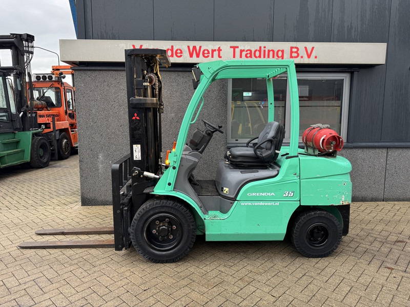 Mitsubishi FG35N Triplo 475 Freelift / Sideshift LPG 2010 - Forklift LPG: gambar 1 Mitsubishi FG35N Triplo 475 Freelift / Sideshift LPG 2010 - Forklift LPG: gambar 1