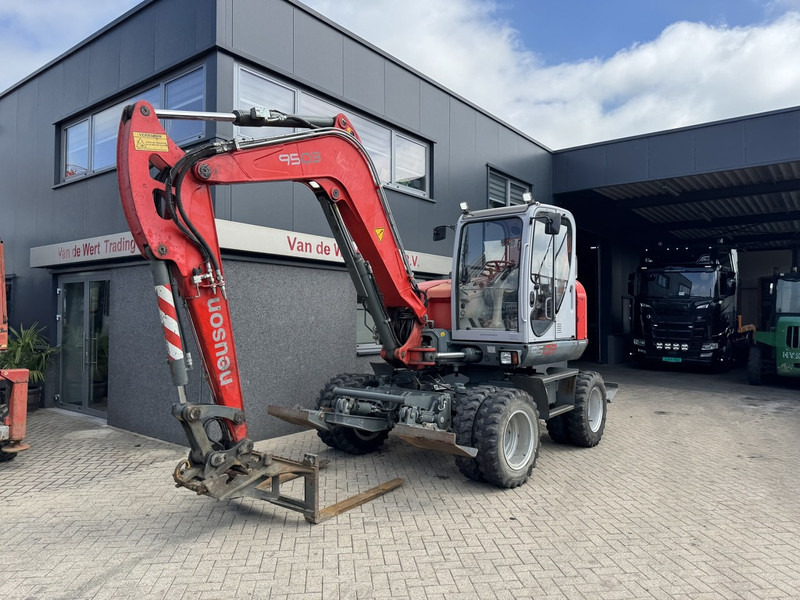 Neuson 9503 WD Mobiele Kraan 2009 Palletvork, Stenenklem, 2x Bak 8860hours Deutz Diesel - Derek bergerak: gambar 2 Neuson 9503 WD Mobiele Kraan 2009 Palletvork, Stenenklem, 2x Bak 8860hours Deutz Diesel - Derek bergerak: gambar 2