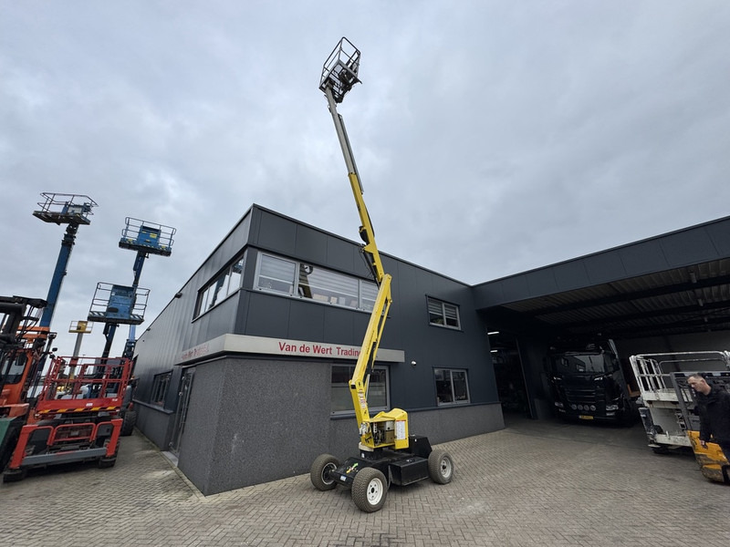 Boom artikulasi Niftylift HR12NDE Knikarmhoogwerker / Arbeitsbuhne HYBRIDE Kubota diesel 4x2 2014: gambar 7 Boom artikulasi Niftylift HR12NDE Knikarmhoogwerker / Arbeitsbuhne HYBRIDE Kubota diesel 4x2 2014: gambar 7