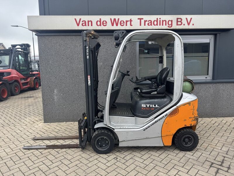 Still RX 70-18 Triplo 470 Freelift / Sideshift / 4e Functie LPG 2009 - Forklift LPG: gambar 1 Still RX 70-18 Triplo 470 Freelift / Sideshift / 4e Functie LPG 2009 - Forklift LPG: gambar 1