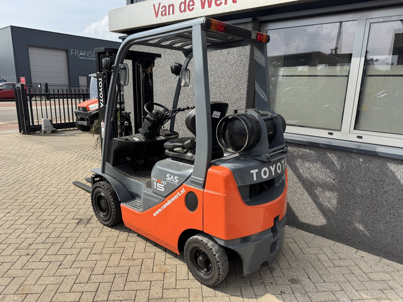 Toyota 02-8FGF18 Triplo 430 Freelift/Sideshift/4e Functie 2013 Lpg - Forklift LPG: gambar 4 Toyota 02-8FGF18 Triplo 430 Freelift/Sideshift/4e Functie 2013 Lpg - Forklift LPG: gambar 4