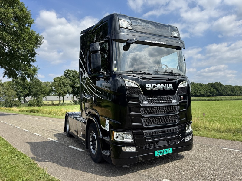 Scania S520 V8 4x2 Full Air - Automaat - Retarder - Euro 6 - I Park Cool - 2018 - TUV 02-2026 - Tractor head: gambar 4 Scania S520 V8 4x2 Full Air - Automaat - Retarder - Euro 6 - I Park Cool - 2018 - TUV 02-2026 - Tractor head: gambar 4