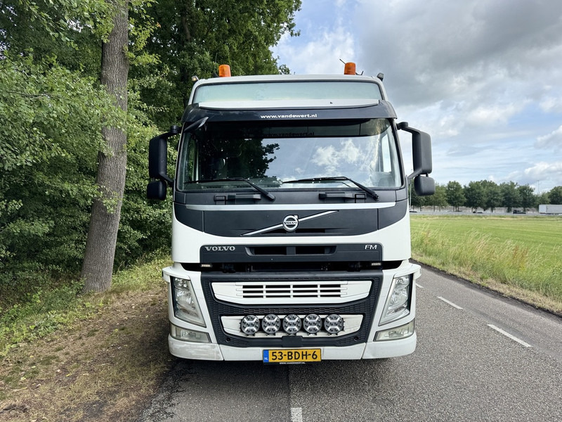 Volvo FM 420 6X2 Machine Transporter / Oprij Vrachtwagen 2013 / EURO 6 / 550DKM / APK 7-26 / Steering Wheel - Truk pengangkut mobil: gambar 3 Volvo FM 420 6X2 Machine Transporter / Oprij Vrachtwagen 2013 / EURO 6 / 550DKM / APK 7-26 / Steering Wheel - Truk pengangkut mobil: gambar 3
