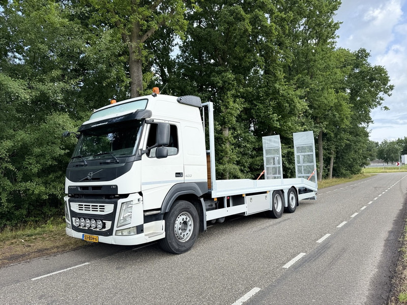 Volvo FM 420 6X2 Machine Transporter / Oprij Vrachtwagen 2013 / EURO 6 / 550DKM / APK 7-26 / Steering Wheel - Truk pengangkut mobil: gambar 2 Volvo FM 420 6X2 Machine Transporter / Oprij Vrachtwagen 2013 / EURO 6 / 550DKM / APK 7-26 / Steering Wheel - Truk pengangkut mobil: gambar 2