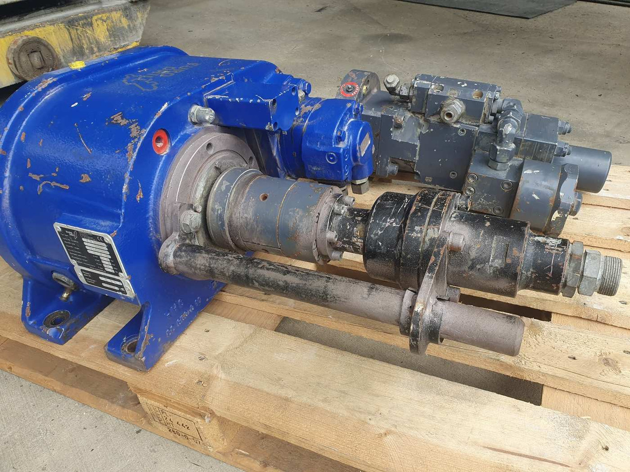 Eurodrill RH6X drifter - Anjungan pengeboran: gambar 5 Eurodrill RH6X drifter - Anjungan pengeboran: gambar 5