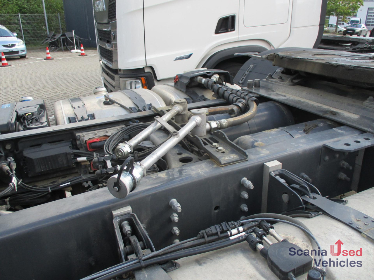 SCANIA R 460 A4x2NA / 2-Kreis Hydr. / Navi / LED / ADR AT - Tractor head: gambar 5 SCANIA R 460 A4x2NA / 2-Kreis Hydr. / Navi / LED / ADR AT - Tractor head: gambar 5