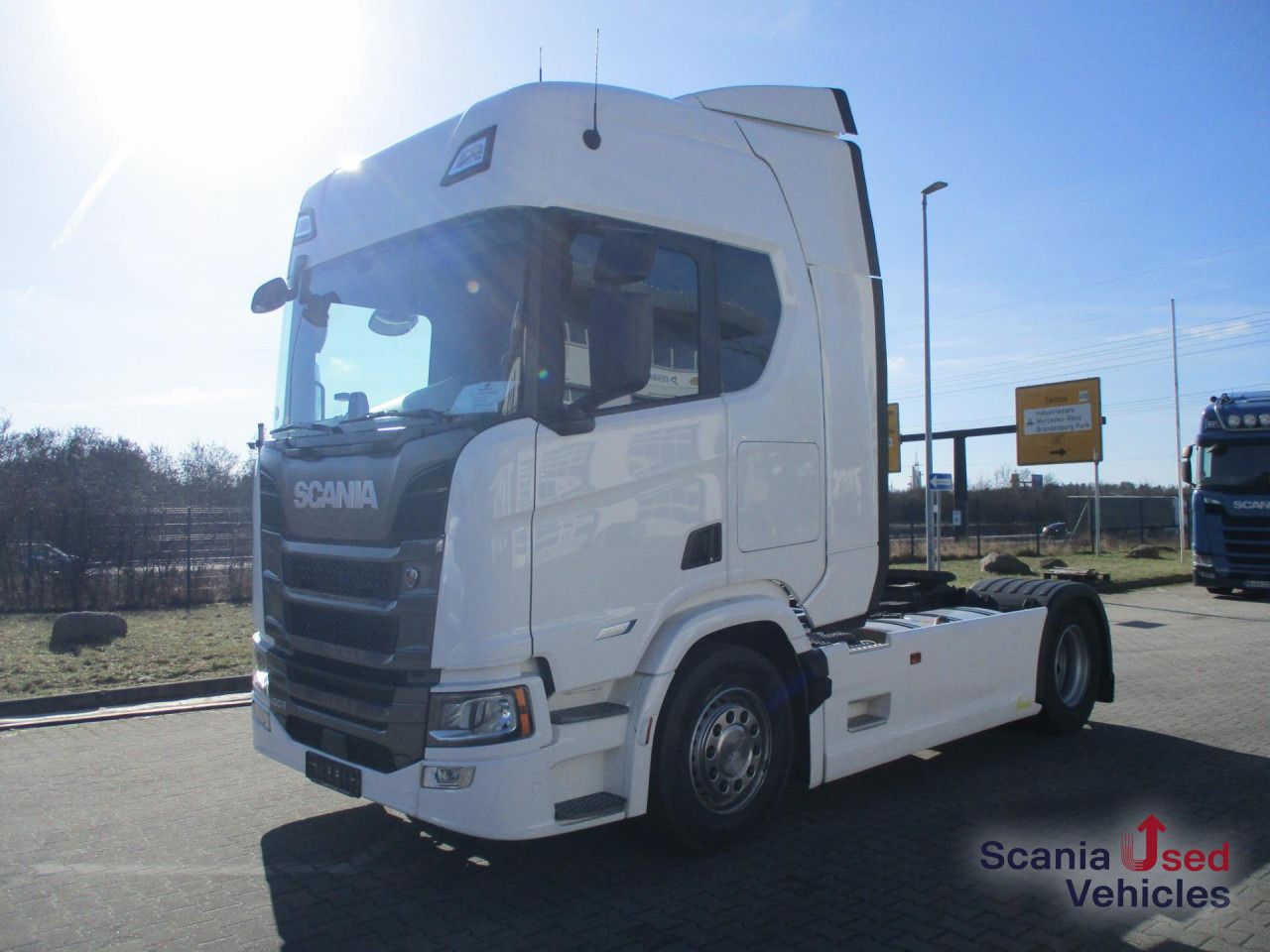 SCANIA R 460 A4x2NA - Tractor head: gambar 1 SCANIA R 460 A4x2NA - Tractor head: gambar 1