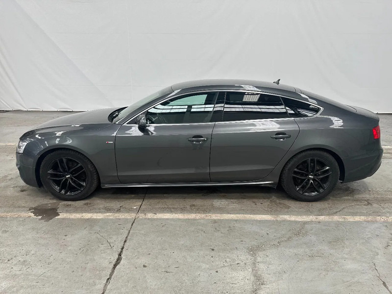 Audi A5 Sportback S-Line TDI Ultra 2.0 - Mobil sedan: gambar 2 Audi A5 Sportback S-Line TDI Ultra 2.0 - Mobil sedan: gambar 2