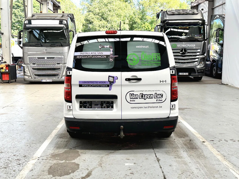 Hyundai H-1 AIRCO / EXCELLENT CONDITION / 2 SCHUIFDEUREN - 2 portes Coulissante - Van kecil: gambar 4 Hyundai H-1 AIRCO / EXCELLENT CONDITION / 2 SCHUIFDEUREN - 2 portes Coulissante - Van kecil: gambar 4