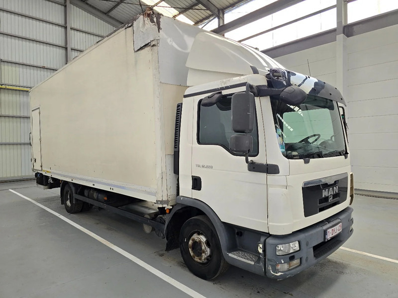 MAN TGL 12.220 AUTOMAAT / AIRCO - Truk box: gambar 3 MAN TGL 12.220 AUTOMAAT / AIRCO - Truk box: gambar 3