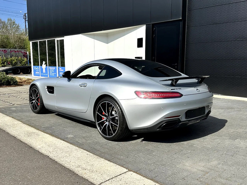 Mercedes-Benz AMG GT S / V8 4.0 L Biturbo (M178) - Mobil: gambar 4 Mercedes-Benz AMG GT S / V8 4.0 L Biturbo (M178) - Mobil: gambar 4