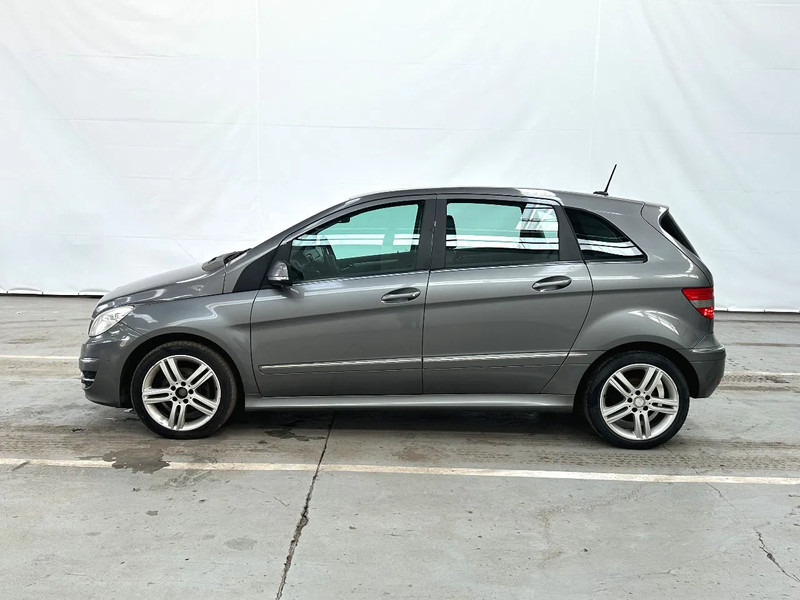 Mercedes-Benz B-Klasse 180 CDI - Mobil sedan: gambar 2 Mercedes-Benz B-Klasse 180 CDI - Mobil sedan: gambar 2