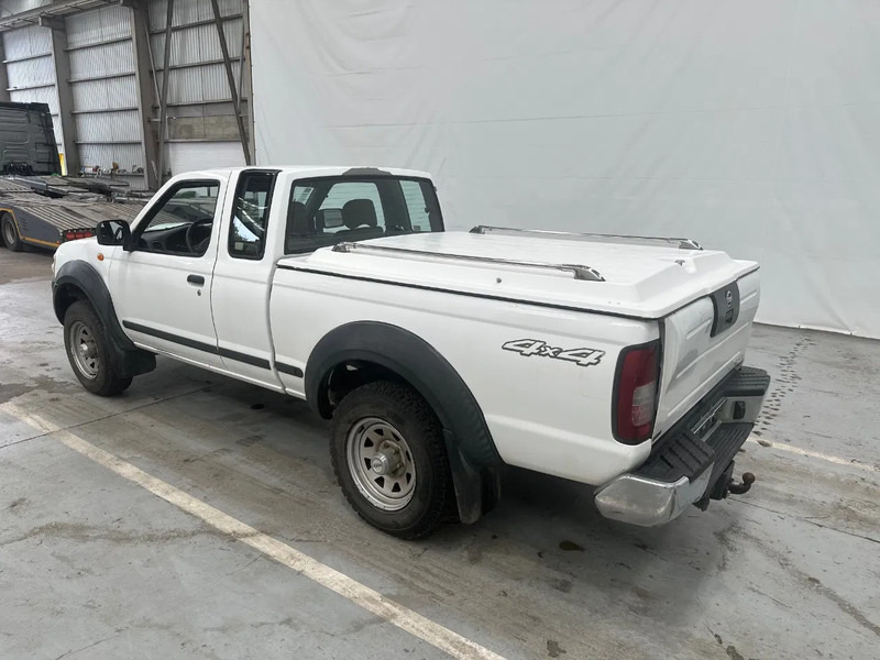 Nissan Navara 2.5 Di / EURO 3 - Mobil: gambar 3 Nissan Navara 2.5 Di / EURO 3 - Mobil: gambar 3